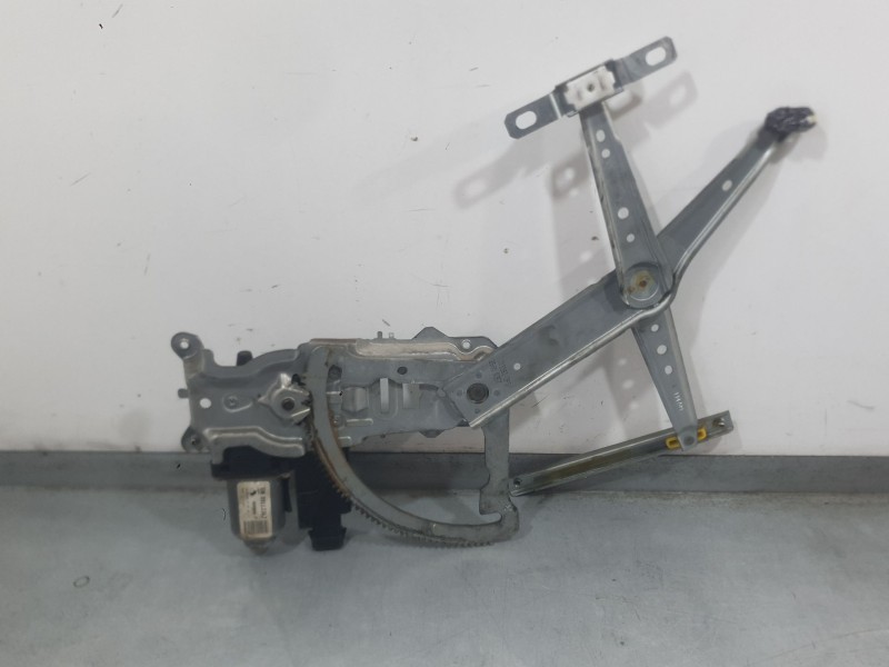 Recambio de elevalunas delantero izquierdo para opel corsa c (x01) 1.4 (f08, f68) referencia OEM IAM 93186824  