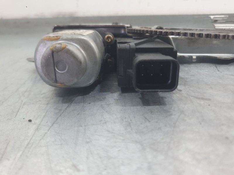 Recambio de elevalunas delantero izquierdo para opel corsa c (x01) 1.4 (f08, f68) referencia OEM IAM 93186824  