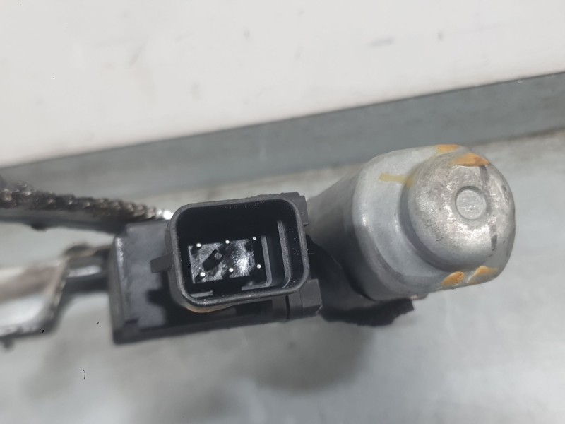 Recambio de elevalunas delantero derecho para opel corsa c (x01) 1.4 (f08, f68) referencia OEM IAM 93186825  