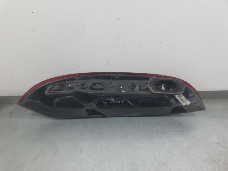 Recambio de piloto trasero izquierdo para opel corsa c (x01) 1.4 (f08, f68) referencia OEM IAM 9196363  