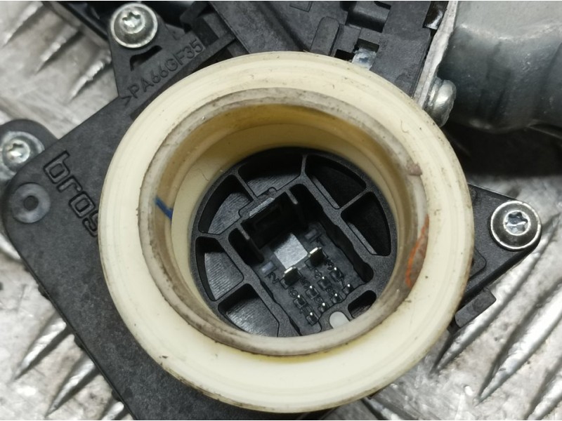 Recambio de elevalunas delantero izquierdo para toyota avensis (t27) active referencia OEM IAM 8570202020 961919100 ELECTRICO 10