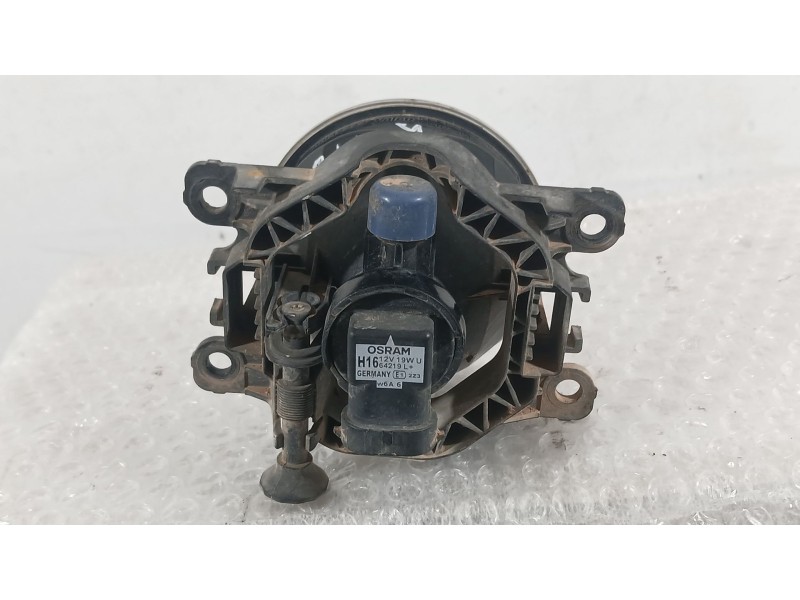 Recambio de faro antiniebla derecho para dacia duster (hs_) 1.2 tce 125 referencia OEM IAM 8200074008  