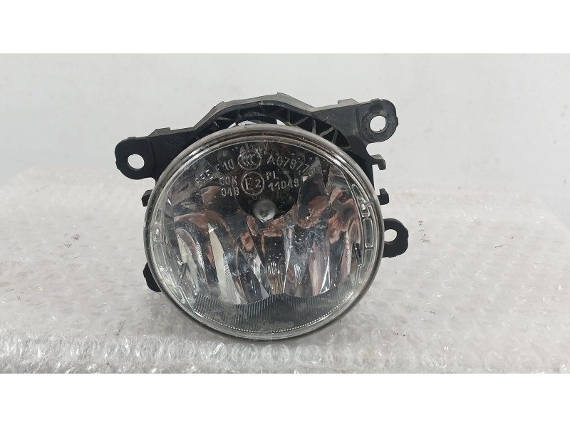 Recambio de faro antiniebla izquierdo para dacia duster (hs_) 1.2 tce 125 referencia OEM IAM 8200074008  