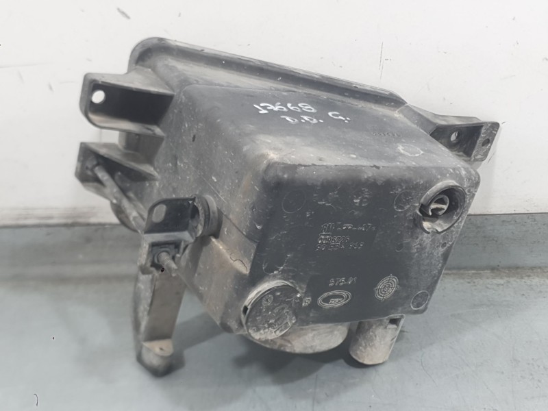 Recambio de faro antiniebla derecho para opel corsa c (x01) 1.4 (f08, f68) referencia OEM IAM 13270398  