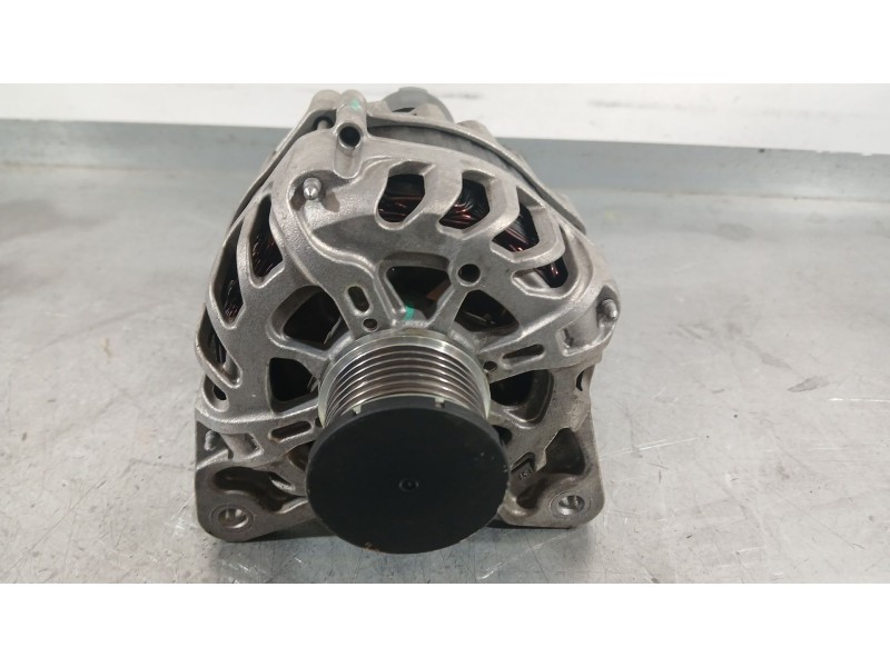 Recambio de alternador para dacia duster (hs_) 1.2 tce 125 referencia OEM IAM 231006677R 231000643R 