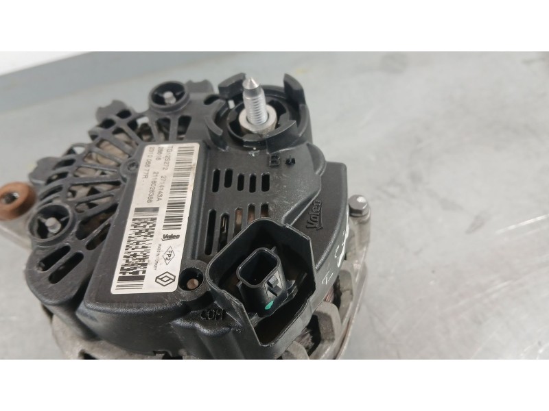 Recambio de alternador para dacia duster (hs_) 1.2 tce 125 referencia OEM IAM 231006677R 231000643R 