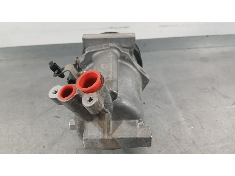 Recambio de compresor aire acondicionado para dacia duster (hs_) 1.2 tce 125 referencia OEM IAM 926008367R  