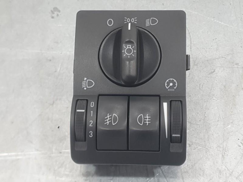 Recambio de mando luces para opel corsa c (x01) 1.4 (f08, f68) referencia OEM IAM 9138120  
