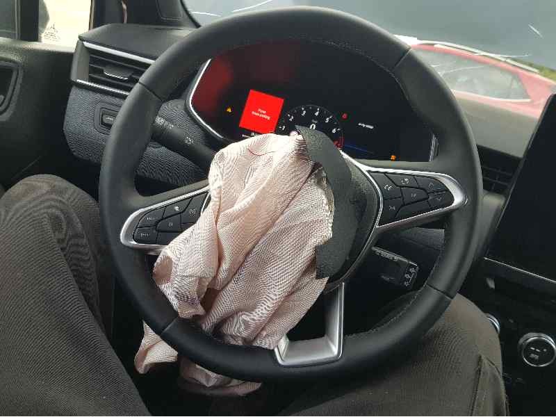 Recambio de volante para renault clio v techno referencia OEM IAM 484006780R  