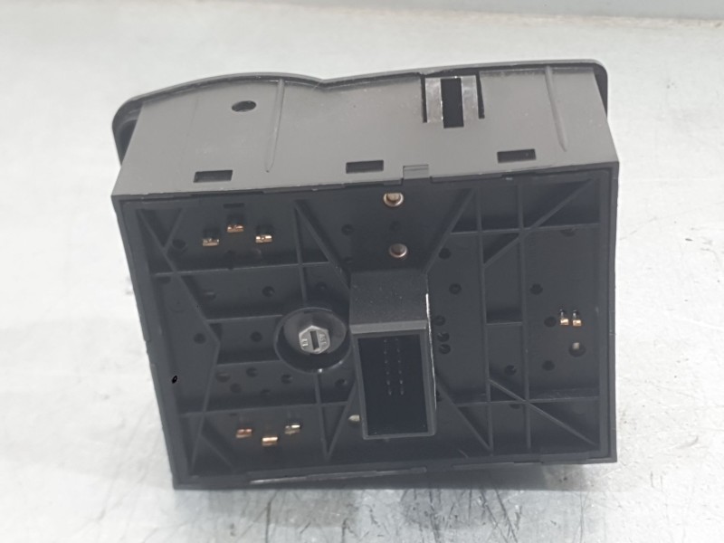 Recambio de mando luces para opel corsa c (x01) 1.4 (f08, f68) referencia OEM IAM 9138120  
