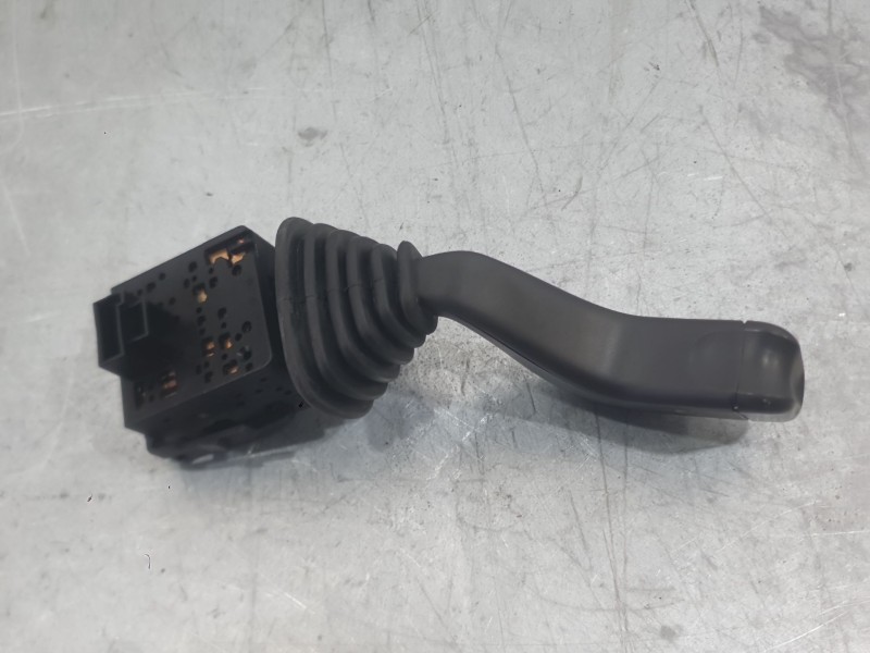 Recambio de mando luces para opel corsa c (x01) 1.4 (f08, f68) referencia OEM IAM 9185413  9185417