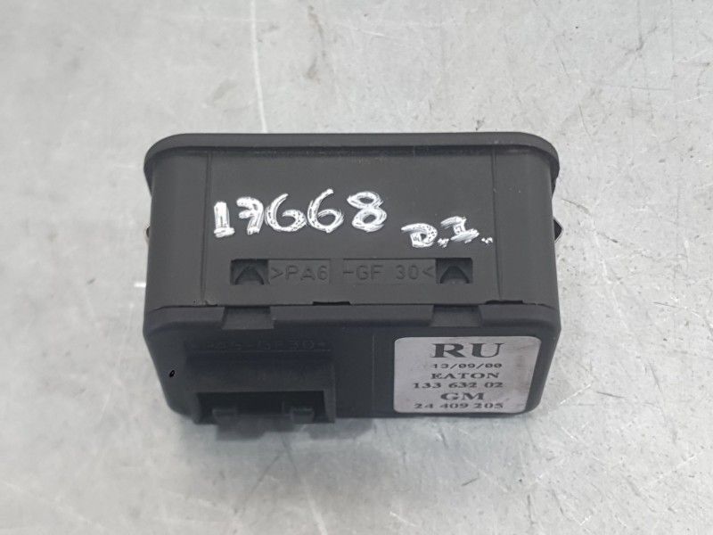 Recambio de mando elevalunas delantero izquierdo para opel corsa c (x01) 1.4 (f08, f68) referencia OEM IAM 24411030  