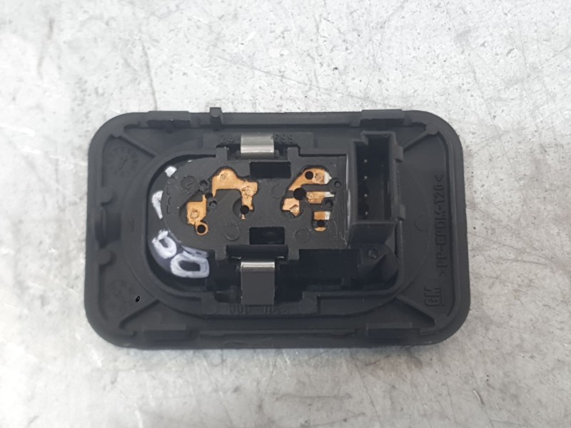 Recambio de mando elevalunas delantero derecho para opel corsa c (x01) 1.4 (f08, f68) referencia OEM IAM 24411032  