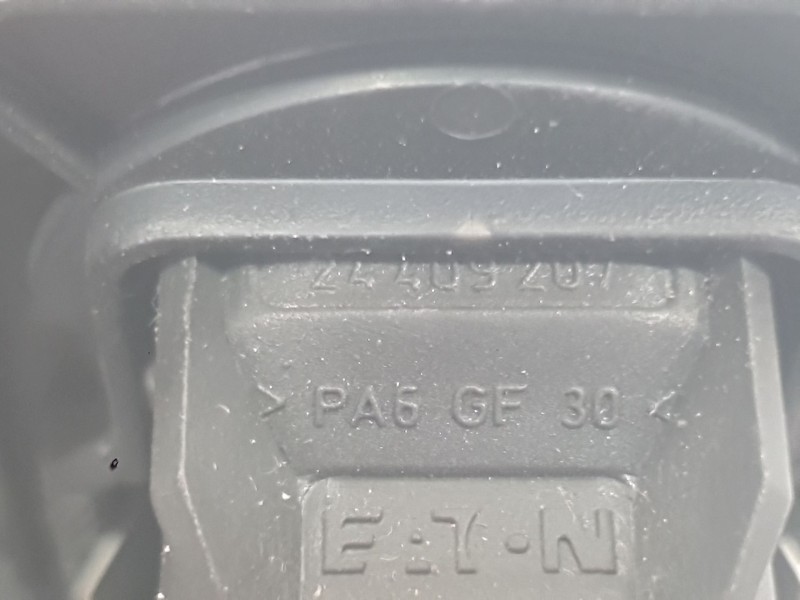 Recambio de mando elevalunas delantero derecho para opel corsa c (x01) 1.4 (f08, f68) referencia OEM IAM 24411032  