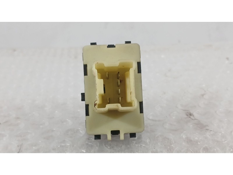 Recambio de mando elevalunas trasero derecho para dacia duster (hs_) 1.2 tce 125 referencia OEM IAM 8200467835  