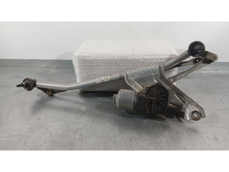 Recambio de motor limpia delantero para dacia duster (hs_) 1.2 tce 125 referencia OEM IAM 8200619512  