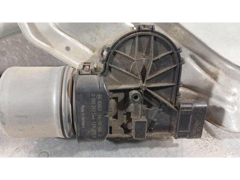 Recambio de motor limpia delantero para dacia duster (hs_) 1.2 tce 125 referencia OEM IAM 8200619512  