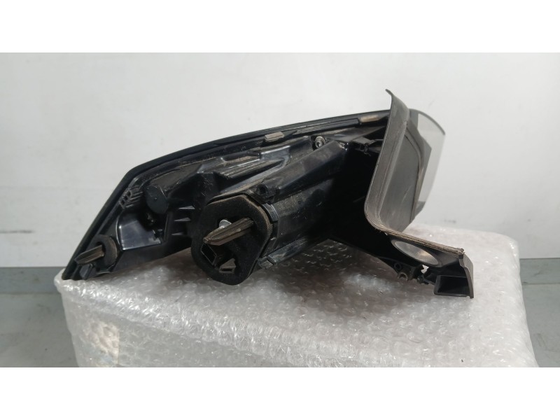 Recambio de piloto trasero derecho exterior para peugeot 2008 ii (ud_, us_, uy_, uj_, ur_, uc_) 1.2 puretech 130 referencia OEM 