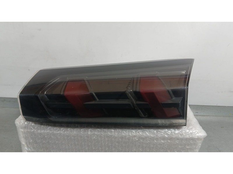 Recambio de piloto trasero derecho interior para peugeot 2008 ii (ud_, us_, uy_, uj_, ur_, uc_) 1.2 puretech 130 referencia OEM 