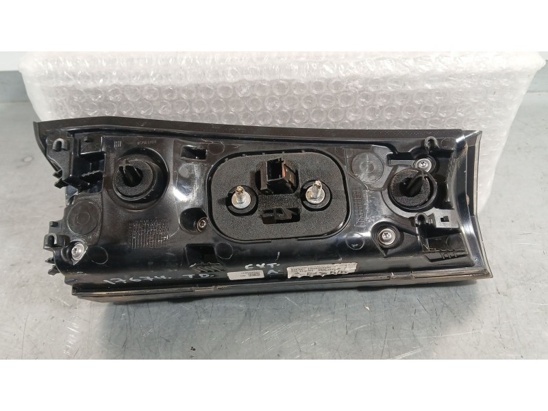 Recambio de piloto trasero derecho interior para peugeot 2008 ii (ud_, us_, uy_, uj_, ur_, uc_) 1.2 puretech 130 referencia OEM 