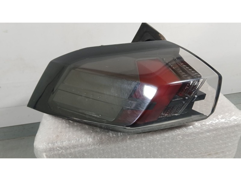 Recambio de piloto trasero izquierdo interior para peugeot 2008 ii (ud_, us_, uy_, uj_, ur_, uc_) 1.2 puretech 130 referencia OE