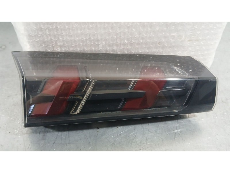 Recambio de piloto trasero izquierdo interior para peugeot 2008 ii (ud_, us_, uy_, uj_, ur_, uc_) 1.2 puretech 130 referencia OE