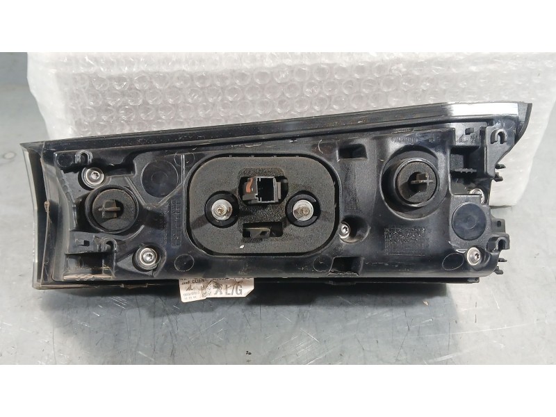 Recambio de piloto trasero izquierdo interior para peugeot 2008 ii (ud_, us_, uy_, uj_, ur_, uc_) 1.2 puretech 130 referencia OE