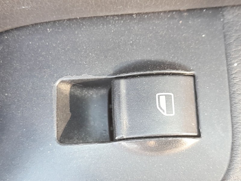 Recambio de mando elevalunas delantero derecho para seat exeo (3r2) 1.8 tsi referencia OEM IAM 8E0959855A5PR  