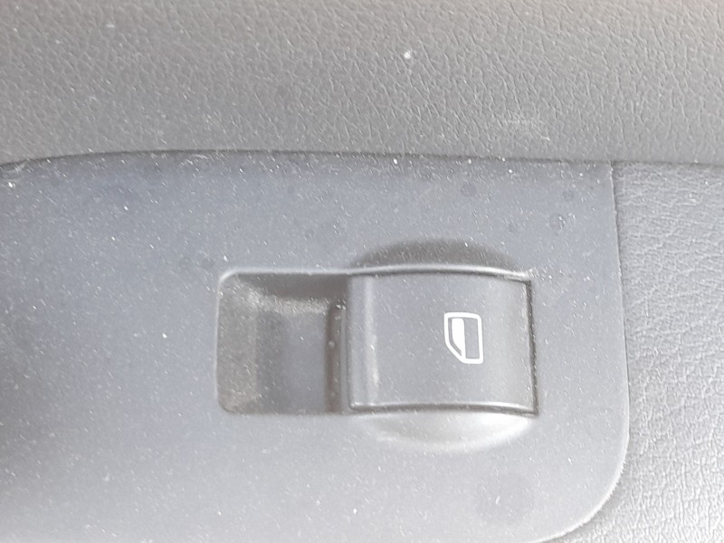 Recambio de mando elevalunas trasero derecho para seat exeo (3r2) 1.8 tsi referencia OEM IAM 8E0959855A5PR  