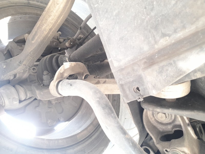 Recambio de brazo suspension inferior delantero izquierdo para seat exeo (3r2) 1.8 tsi referencia OEM IAM 8E0407693AL 8E0407151R