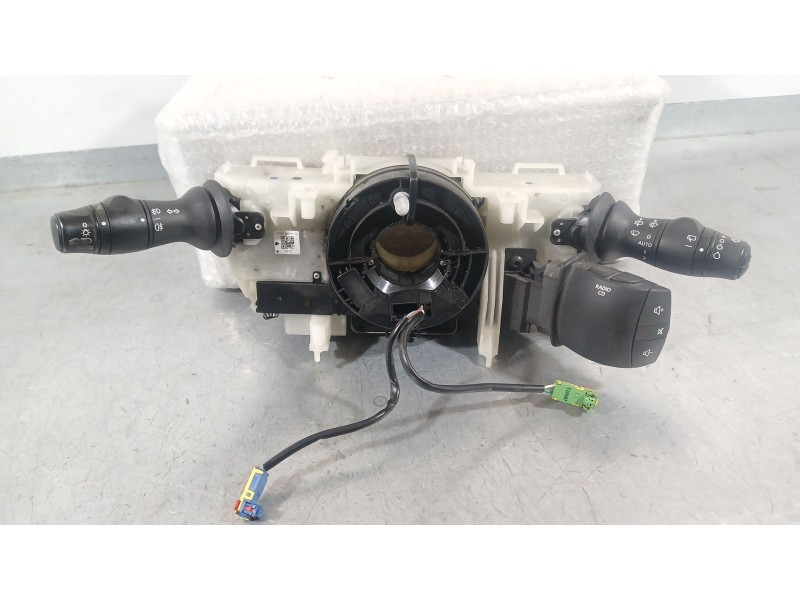 Recambio de mando luces y limpia para renault laguna iii (bt0/1) 1.5 dci (bt00, bt0a, bt0t, bt1j) referencia OEM IAM 255670001R 