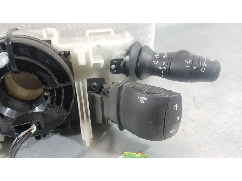 Recambio de mando luces y limpia para renault laguna iii (bt0/1) 1.5 dci (bt00, bt0a, bt0t, bt1j) referencia OEM IAM 255670001R 
