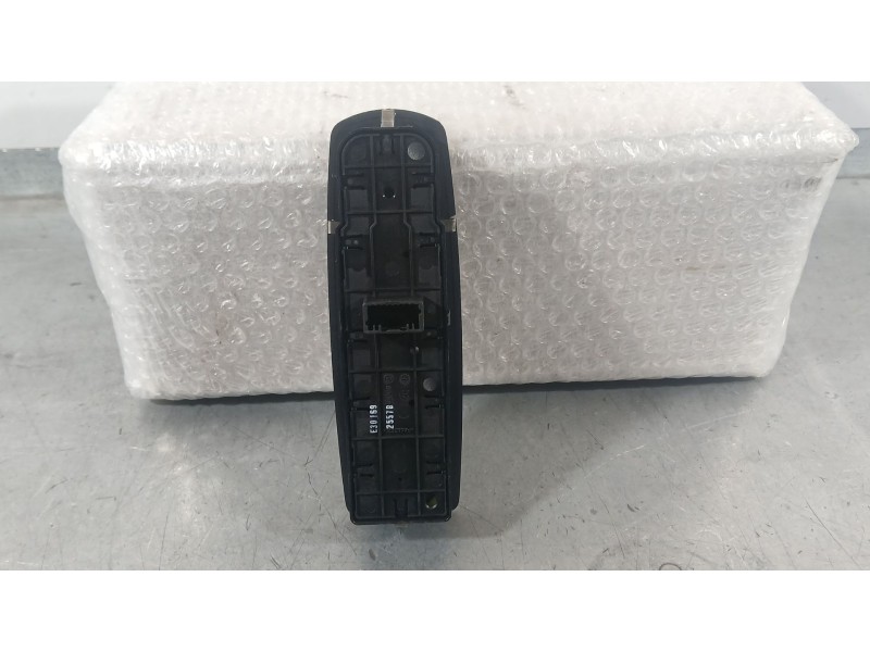 Recambio de mando elevalunas delantero izquierdo para renault laguna iii (bt0/1) 1.5 dci (bt00, bt0a, bt0t, bt1j) referencia OEM