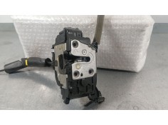 CERRADURA PUERTA DELANTERA DERECHA 805000004R 