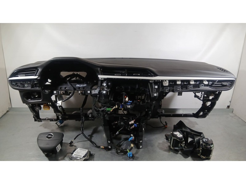 Recambio de kit airbag para opel corsa f (p2jo) 1.2 (68) referencia OEM IAM 98529205ZD C/SALPICADERO Y PRETENSORES 98529205ZD CO