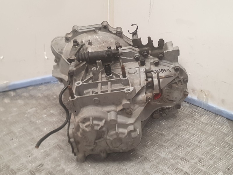 Recambio de caja cambios para kia cerato i hatchback (ld) 2.0 crdi referencia OEM IAM 4300039750  