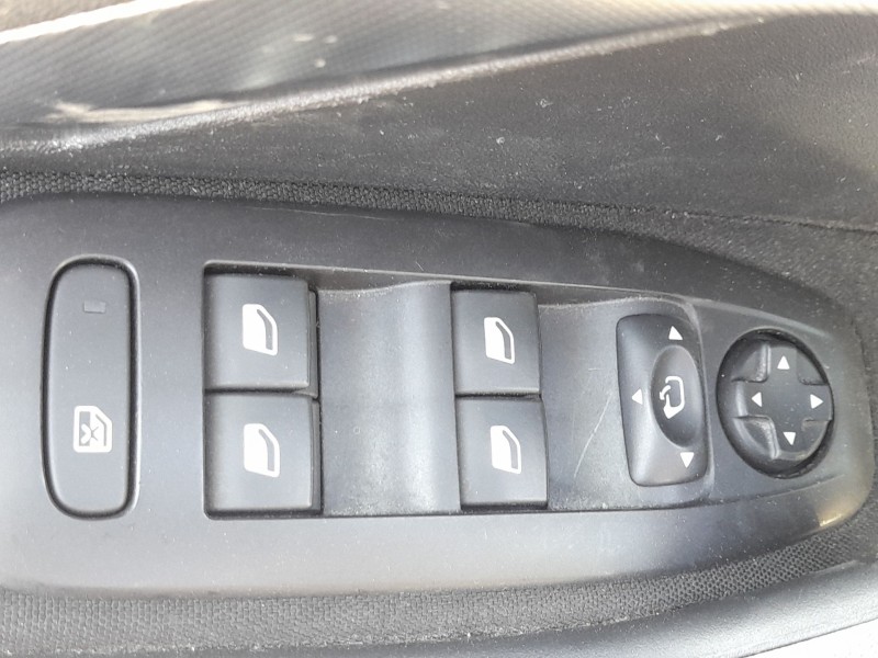 Recambio de mando elevalunas delantero izquierdo para peugeot 2008 i (cu_) 1.2 thp 110 / puretech 110 referencia OEM IAM 9674962