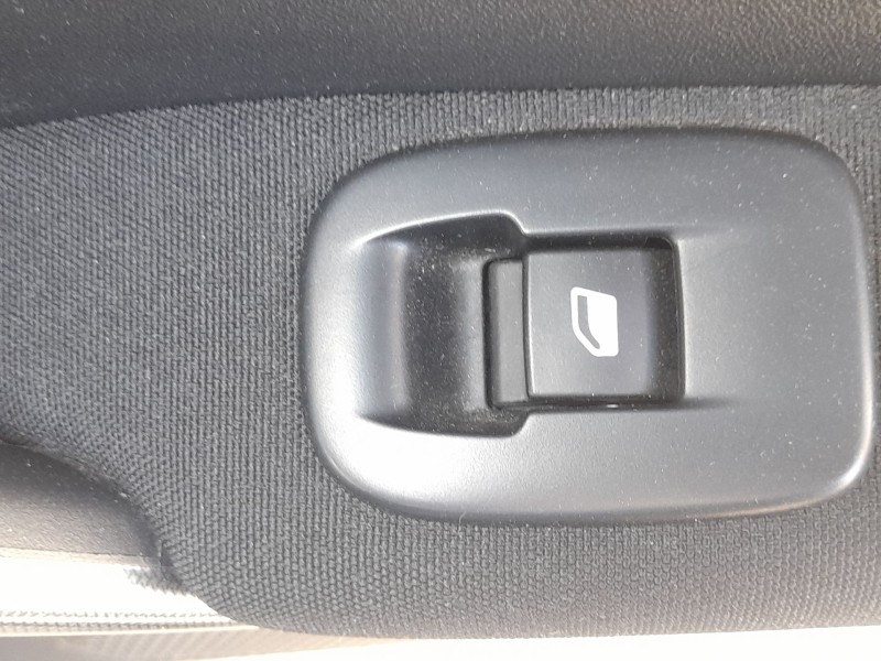 Recambio de mando elevalunas trasero derecho para peugeot 2008 i (cu_) 1.2 thp 110 / puretech 110 referencia OEM IAM 96751119ZD 