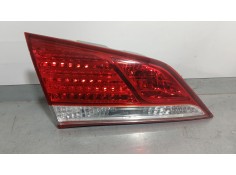 PILOTO TRASERO IZQUIERDO INTERIOR 924303Z600 924033Z600 L924033Z3