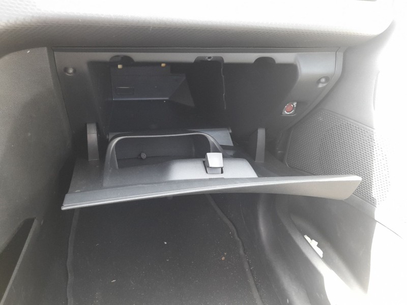 Recambio de guantera para peugeot 2008 i (cu_) 1.2 thp 110 / puretech 110 referencia OEM IAM 96728471ZD  