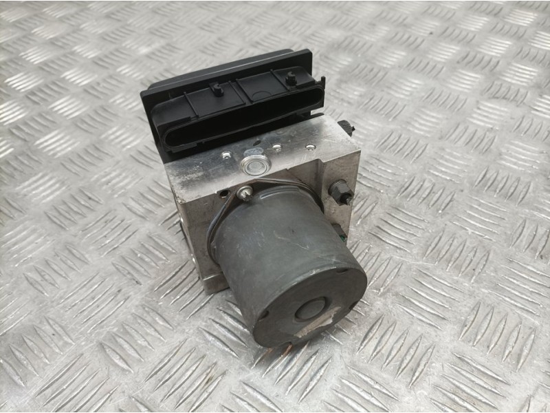 Recambio de abs para renault scenic ii emotion referencia OEM IAM 8200624642 0265234472 BOSCH