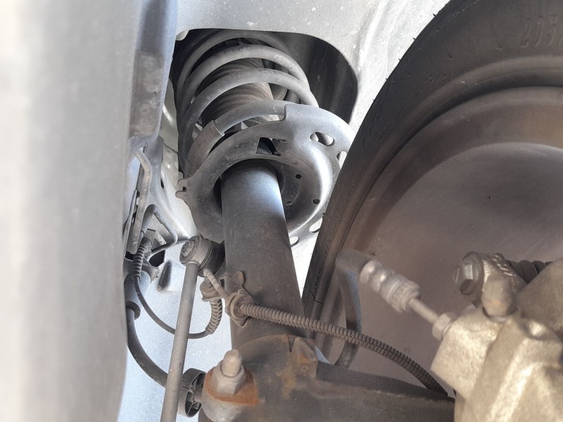 Recambio de amortiguador delantero izquierdo para peugeot 2008 i (cu_) 1.2 thp 110 / puretech 110 referencia OEM IAM 9676635880 