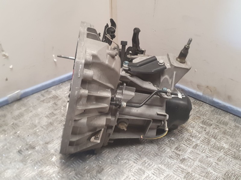 Recambio de caja cambios para nissan micra v (k14) 0.9 ig-t referencia OEM IAM JH3379 5VELOCIDADES S054699