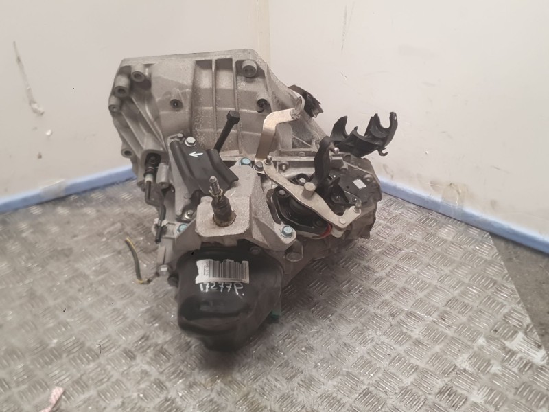 Recambio de caja cambios para nissan micra v (k14) 0.9 ig-t referencia OEM IAM JH3379 5VELOCIDADES S054699