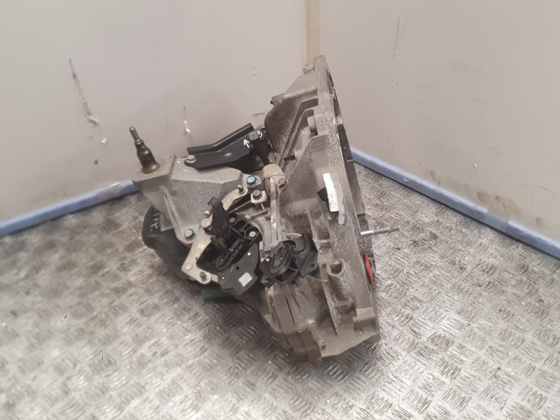 Recambio de caja cambios para nissan micra v (k14) 0.9 ig-t referencia OEM IAM JH3379 5VELOCIDADES S054699