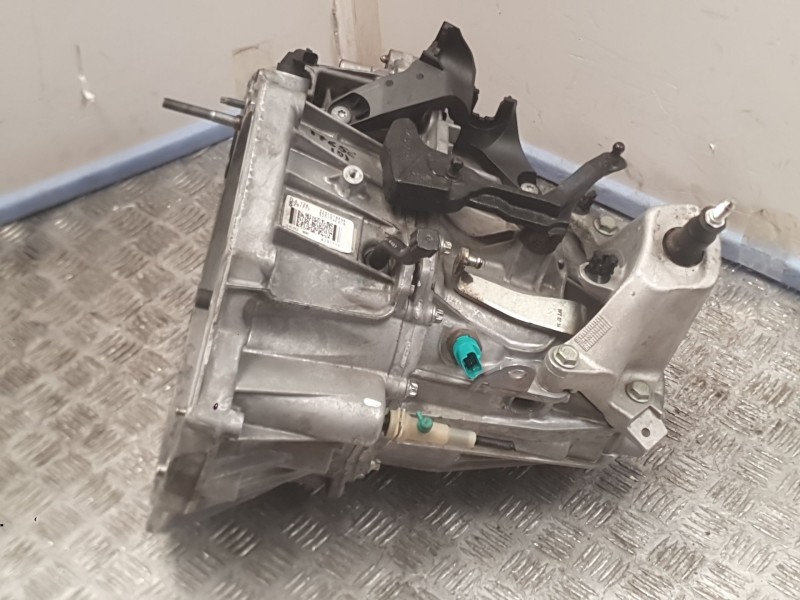 Recambio de caja cambios para nissan qashqai ii (j11, j11_) 1.5 dci referencia OEM IAM TL4126 320104EA0B 