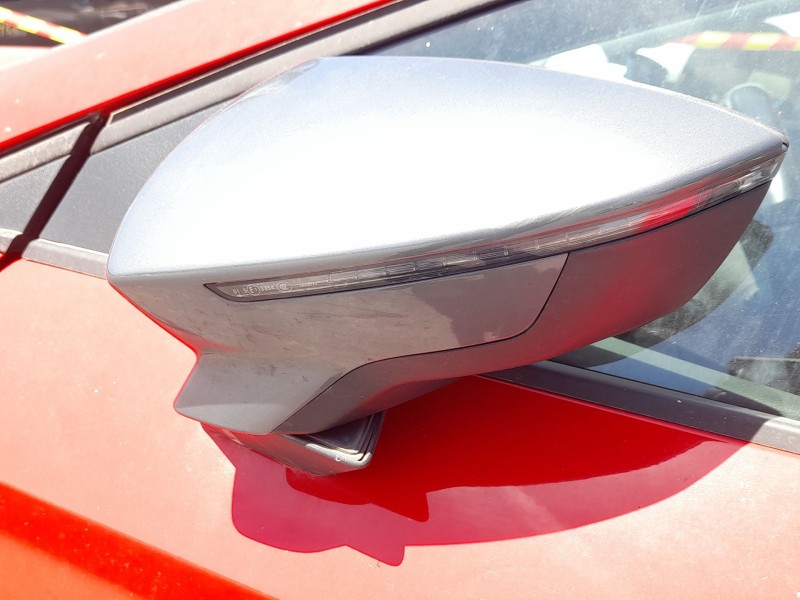 Recambio de retrovisor izquierdo para seat leon st (5f8) 1.4 tsi referencia OEM IAM 5F1857507P9B9 ELECTRICO 