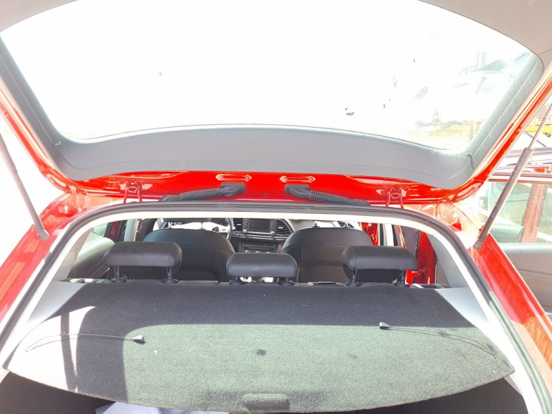 Recambio de bandeja trasera para seat leon st (5f8) 1.4 tsi referencia OEM IAM 5F4867769A6E8  