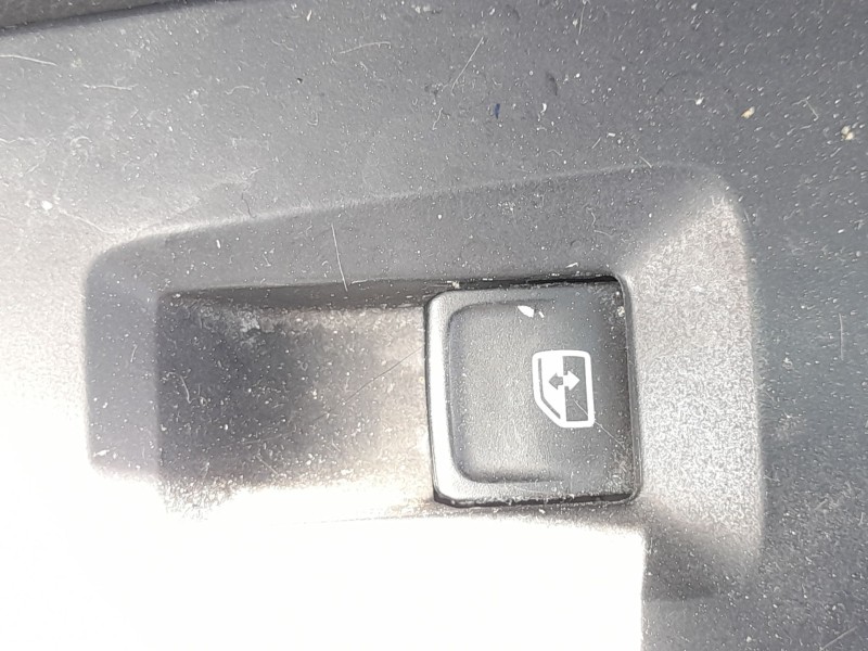 Recambio de mando elevalunas delantero derecho para seat leon st (5f8) 1.4 tsi referencia OEM IAM 5G0959855RIHA  