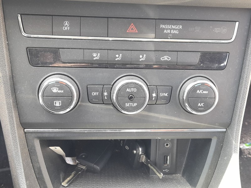 Recambio de mando climatizador para seat leon st (5f8) 1.4 tsi referencia OEM IAM   